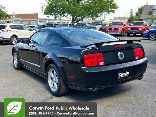 2007 Ford Mustang GT Deluxe