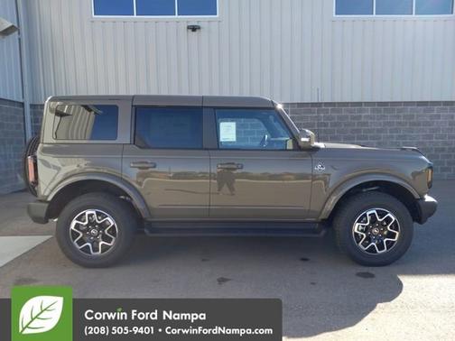 2025 Ford Bronco Outer Banks