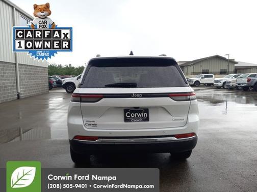 2023 Jeep Grand Cherokee Laredo