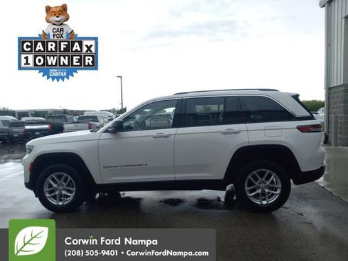 2023 Jeep Grand Cherokee Laredo