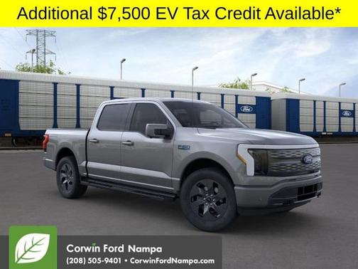 2025 Ford F-150 Lightning LARIAT