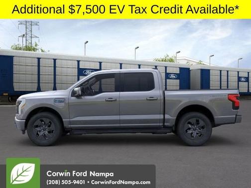 2025 Ford F-150 Lightning LARIAT