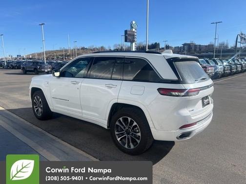 2022 Jeep Grand Cherokee 4xe Overland