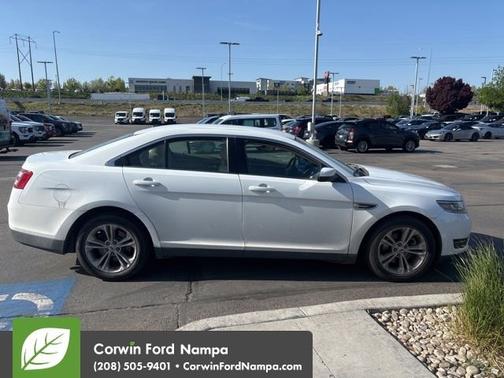 2017 Ford Taurus SEL