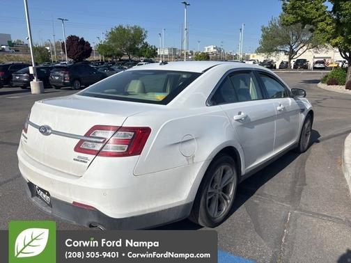 2017 Ford Taurus SEL