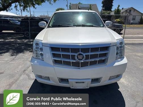 2013 Cadillac Escalade Platinum Edition