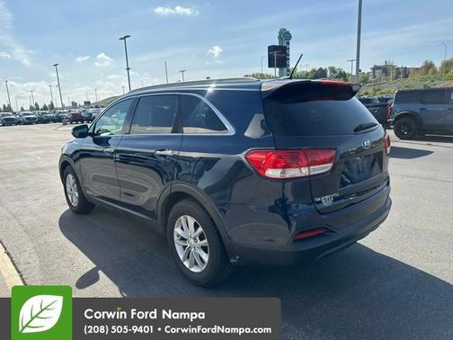 2016 Kia Sorento LX