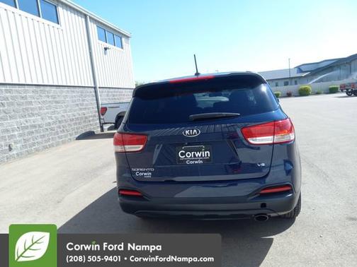 2016 Kia Sorento LX