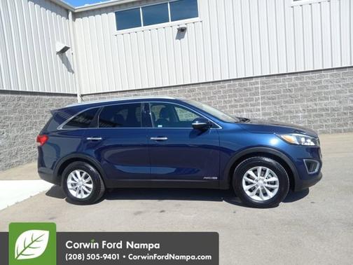 2016 Kia Sorento LX