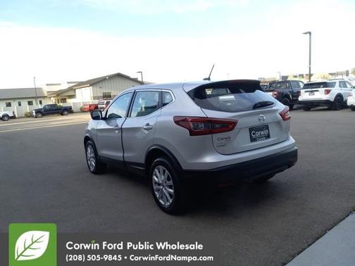 2022 Nissan Rogue Sport S