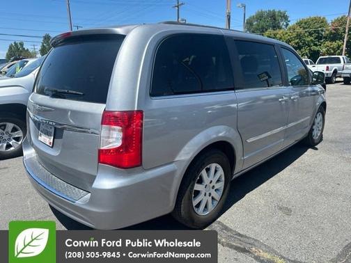 Billet Silver Metallic Clearcoat 2014 Chrysler Town & Country Touring