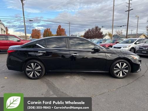 2021 Nissan Altima 2.5 SV