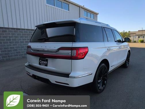 Pristine White 2021 Lincoln Navigator Reserve