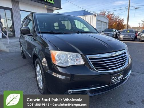 2014 Chrysler Town & Country Touring