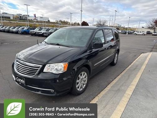 2014 Chrysler Town & Country Touring