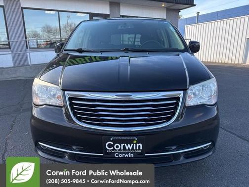 2014 Chrysler Town & Country Touring