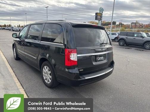 2014 Chrysler Town & Country Touring