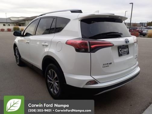 2017 Toyota RAV4 Hybrid XLE