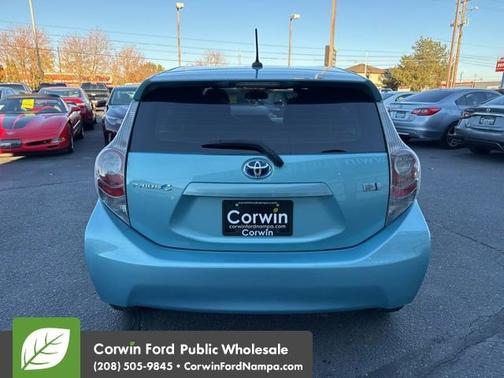 2013 Toyota Prius c Three