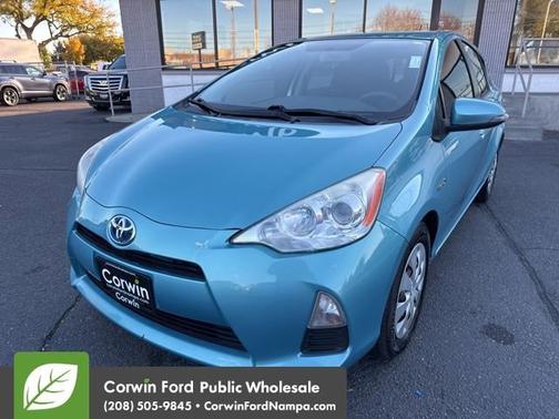 2013 Toyota Prius c Three