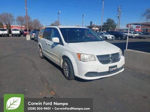 Bright White Clearcoat 2014 Dodge Grand Caravan SXT