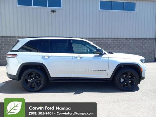 Silver Zynith 2024 Jeep Grand Cherokee Limited