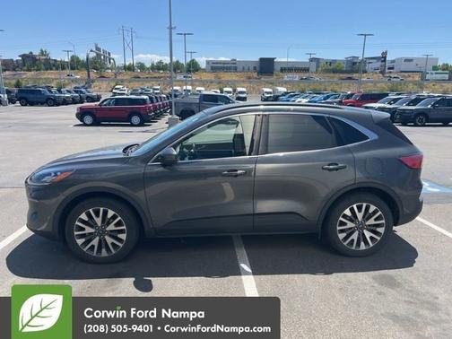 2020 Ford Escape Titanium