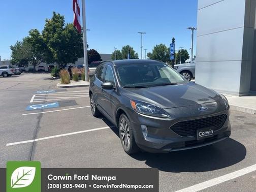 2020 Ford Escape Titanium