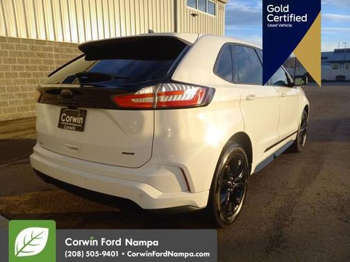 2023 Ford Edge SE