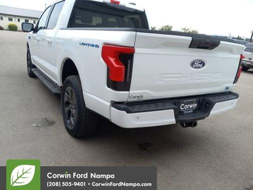 2025 Ford F-150 Lightning Flash