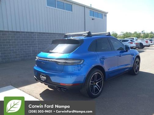 2021 Porsche Macan Base