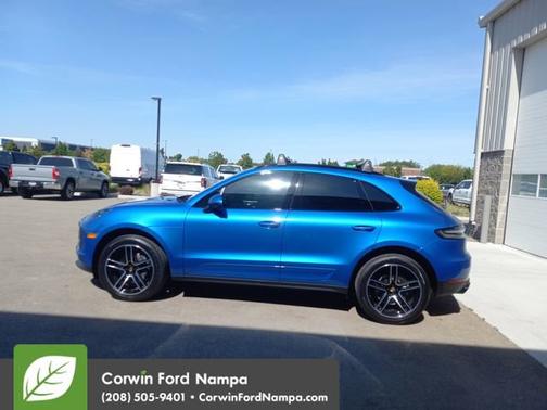 2021 Porsche Macan Base