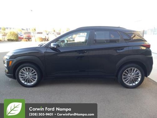 2021 Hyundai KONA SEL Plus