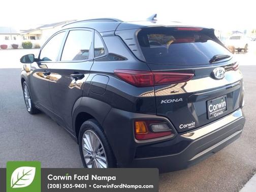 2021 Hyundai KONA SEL Plus