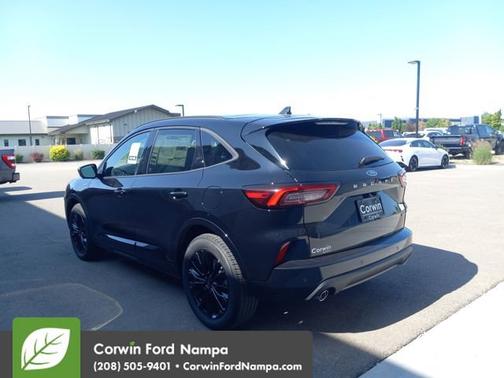2025 Ford Escape ST-Line Elite