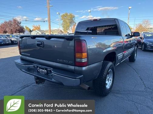 2002 Chevrolet Silverado 1500 LS