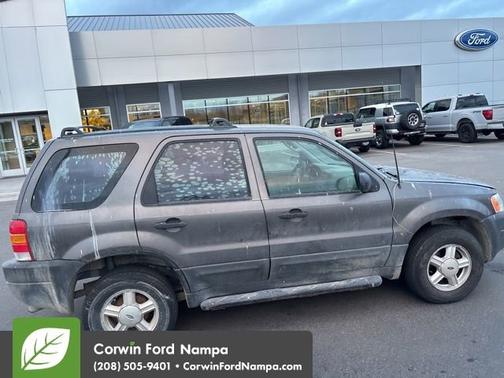 2003 Ford Escape XLS Popular