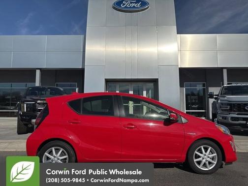 2016 Toyota Prius c Four