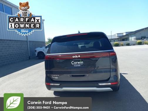 2024 Kia Carnival LX