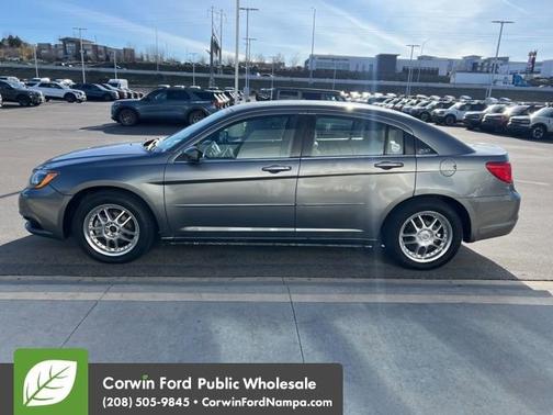 2012 Chrysler 200 Touring