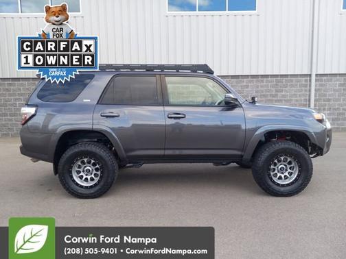 2022 Toyota 4Runner SR5