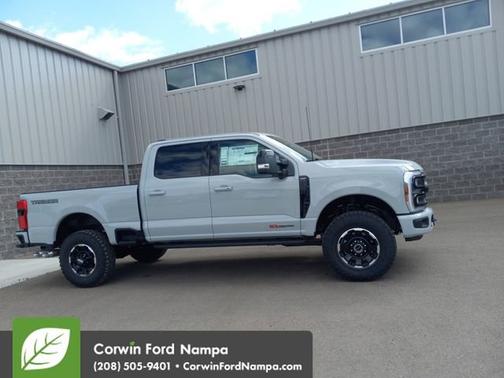 2025 Ford F-350 LARIAT