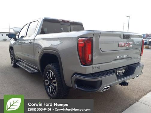 2023 GMC Sierra 1500 AT4