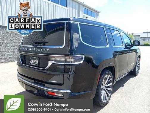 Diamond Black Crystal Pearlcoat 2023 Jeep Grand Wagoneer Series II