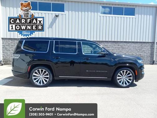 Diamond Black Crystal Pearlcoat 2023 Jeep Grand Wagoneer Series II