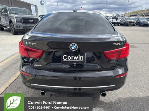 2017 BMW 340 i xDrive