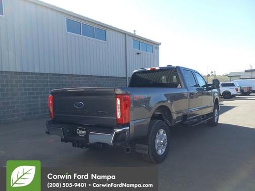 2025 Ford F-350 XLT