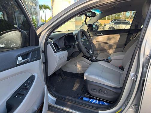 2020 Hyundai TUCSON SEL
