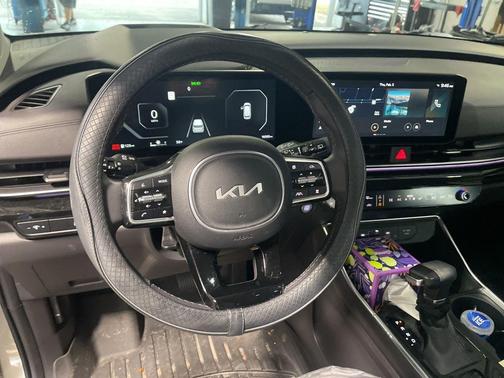 2025 Kia Carnival SX Prestige