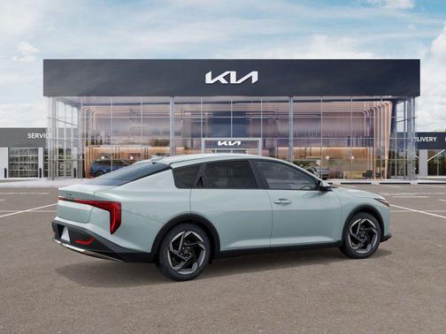 2025 Kia K4 EX